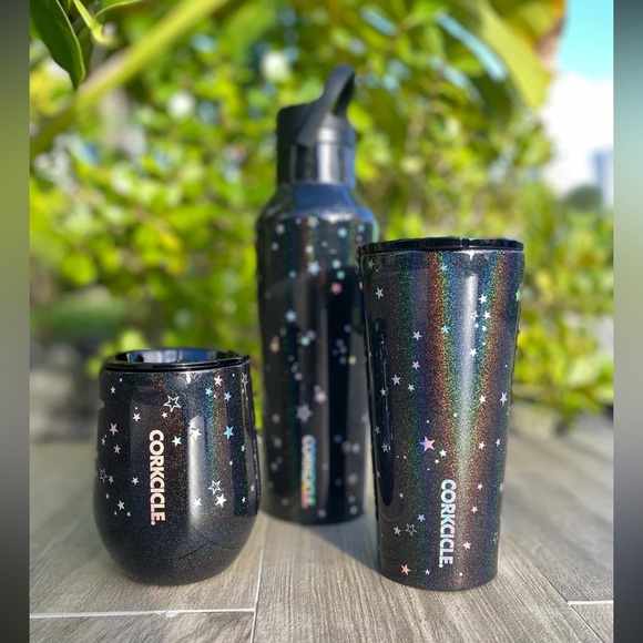 EUC Corkcicle TUMBLER STRAW 2-PACK
REUSABLE STAINLESS STEEL in Prism - Picture 4 of 9